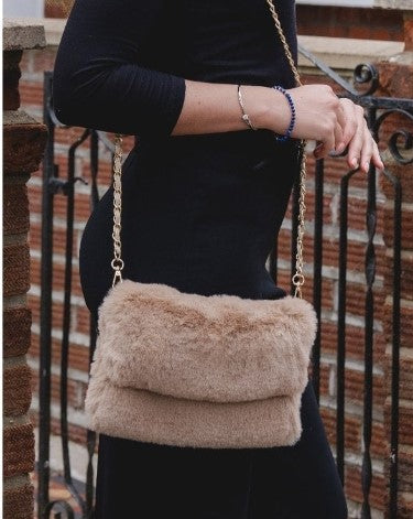 Park Lane Faux Fur Chain bag in Cappuccino